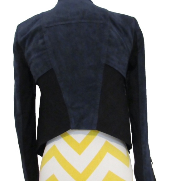 BCBGMAXAZRIA Suede Fabric Button Crew Neck Zip Cropped Navy Jacket XXS - Picture 2 of 5